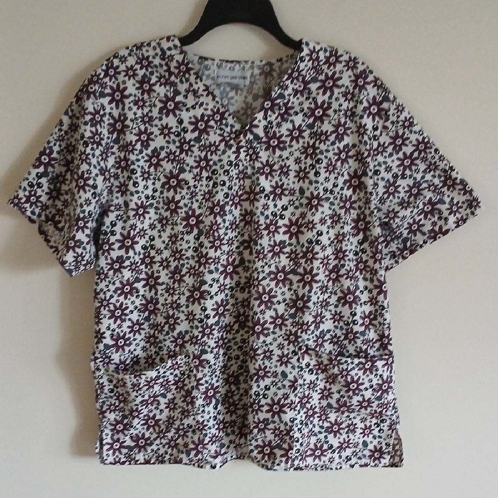 Active Uniforms Womens Floral Print Scrub Top XL